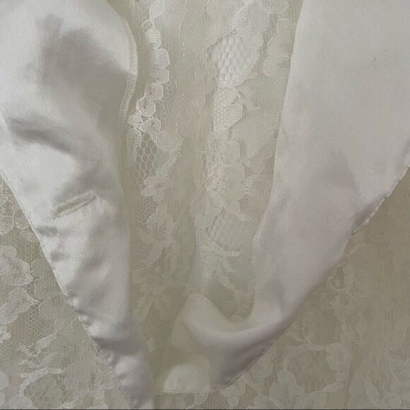 Vintage 1970s Victoria Secret Gold Label Cap Sleeve Ivory Lace Button down - Picture 12 of 13